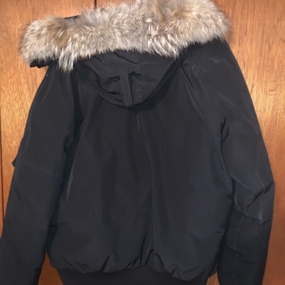 Canada Goose - Size L - Picture 3 of 4